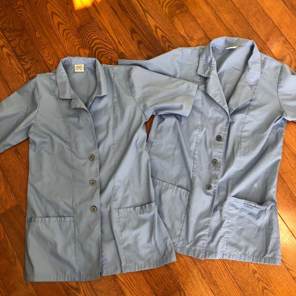 10 for $10 - Scrub Jackets sale is for the M - L is free